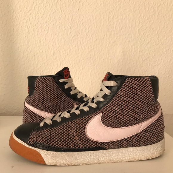 Women’s Authentic Nike Blazer Mid Size 7 - Picture 4 of 12